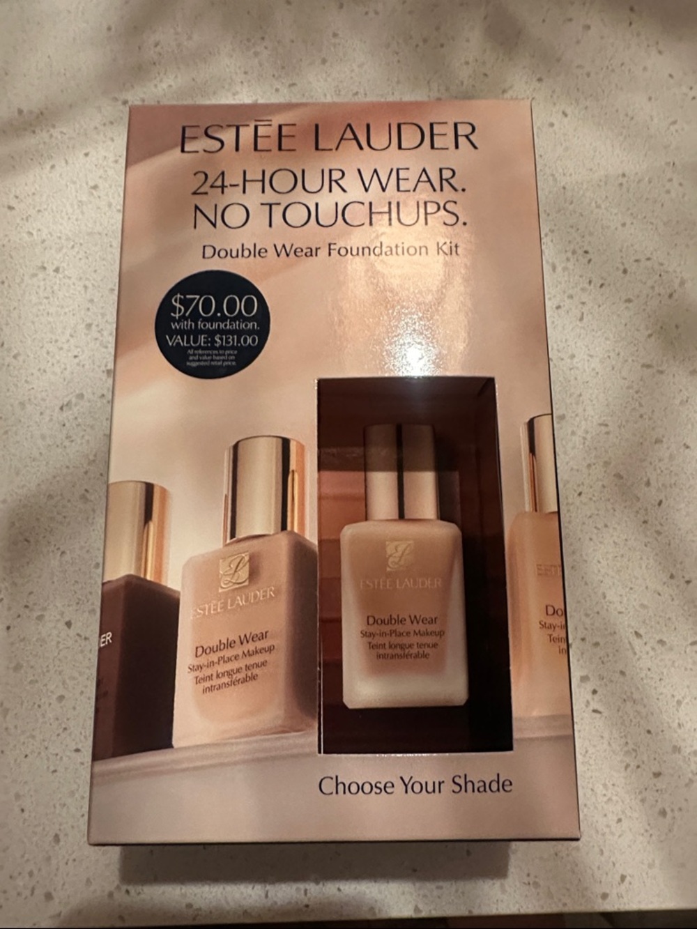 Estée Lauder Foundation Kit — advanced night repair futurist aqua and brush
